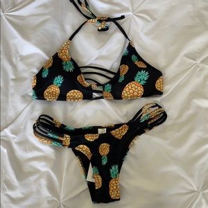 NWT Cupshe Pineapple Bikini. M